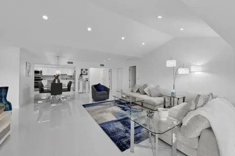 7369 Orangewood Lane Boca Raton FL 33433