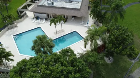 297 Deer Creek Boulevard Deerfield Beach FL 33442