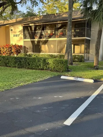 297 Deer Creek Boulevard Deerfield Beach FL 33442