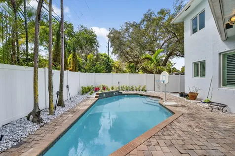 1020 Se 11th Street Fort Lauderdale FL 33316