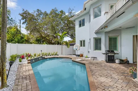 1020 Se 11th Street Fort Lauderdale FL 33316