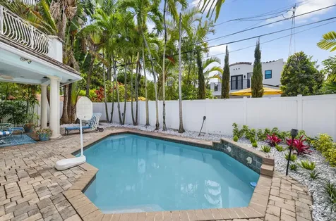 1020 Se 11th Street Fort Lauderdale FL 33316