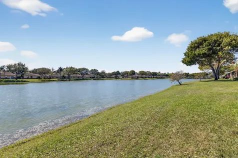 8350 Springlake Drive Boca Raton FL 33496