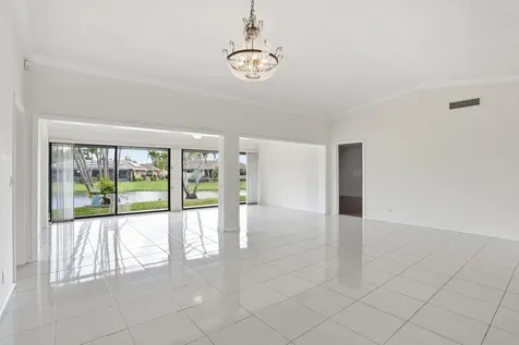 10426 Vereda Circle Boynton Beach FL 33436