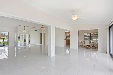 10426 Vereda Circle Boynton Beach FL 33436