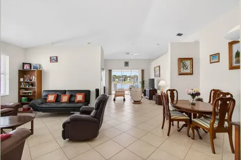 2707 Clipper Circle West Palm Beach FL 33411