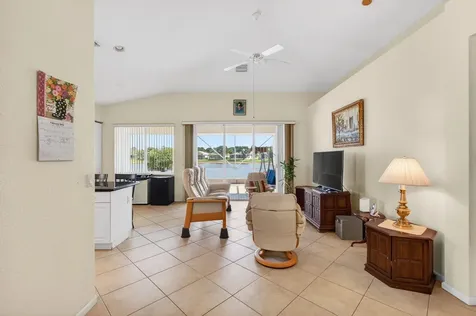 2707 Clipper Circle West Palm Beach FL 33411