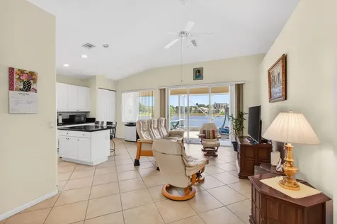 2707 Clipper Circle West Palm Beach FL 33411