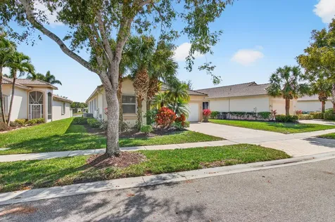 2707 Clipper Circle West Palm Beach FL 33411