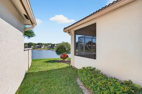 2707 Clipper Circle West Palm Beach FL 33411