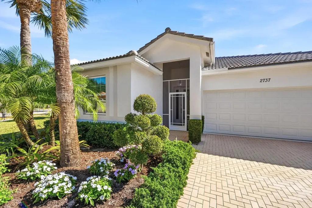 2737 Clipper Circle West Palm Beach FL 33411