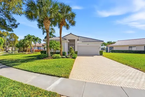 2737 Clipper Circle West Palm Beach FL 33411