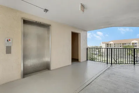 275 Palm Avenue Jupiter FL 33477