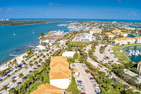 36 Harbour Isle Drive Fort Pierce FL 34949