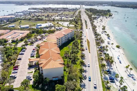 36 Harbour Isle Drive Fort Pierce FL 34949