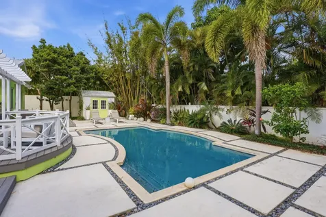 309 NE 8th Avenue Delray Beach FL 33483