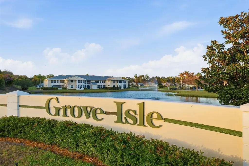 428 Grove Isle Circle Vero Beach FL 32962