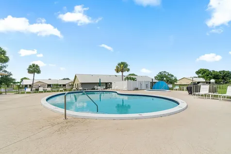 7711 SE Sugar Sand Circle Hobe Sound FL 33455