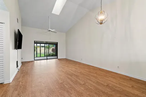 7711 SE Sugar Sand Circle Hobe Sound FL 33455