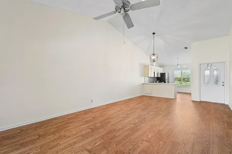 7711 SE Sugar Sand Circle Hobe Sound FL 33455