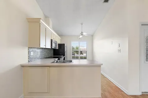 7711 SE Sugar Sand Circle Hobe Sound FL 33455