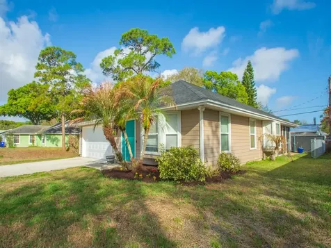 3446 1st Street Vero Beach FL 32968