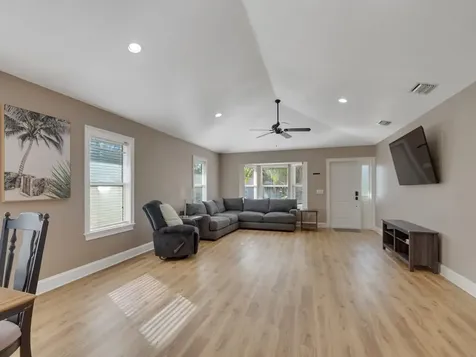 3446 1st Street Vero Beach FL 32968
