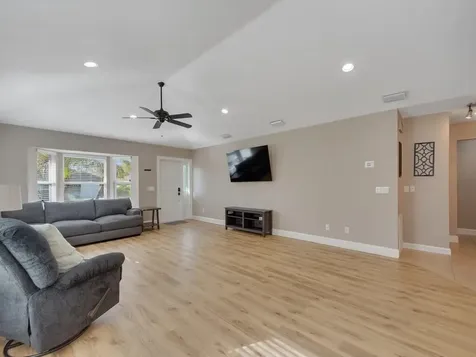 3446 1st Street Vero Beach FL 32968
