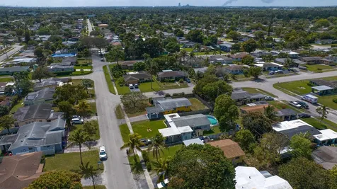 241 Sw 29th Avenue Fort Lauderdale FL 33312