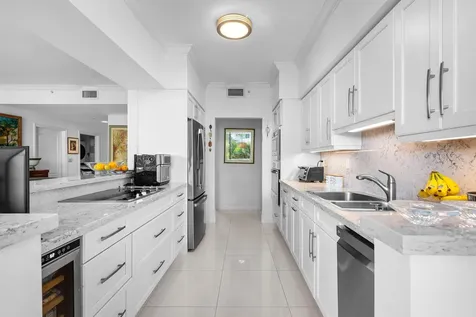 500 SE Mizner Boulevard Boca Raton FL 33432