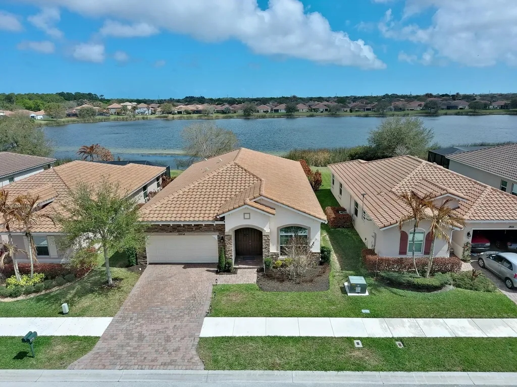 1804 Berkshire Circle Vero Beach FL 32968