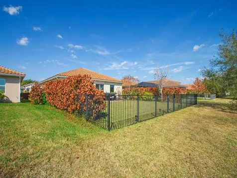 1804 Berkshire Circle Vero Beach FL 32968