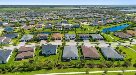 19404 Broad Shore Walk Loxahatchee FL 33470