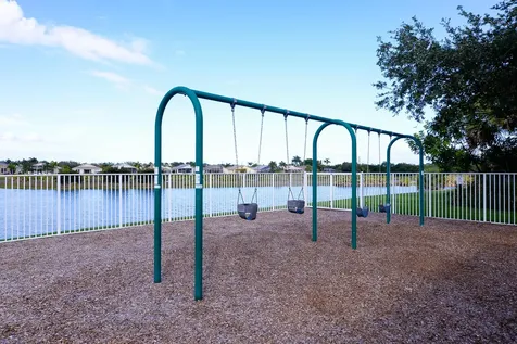 350 Sw Lake Forest Way Port Saint Lucie FL 34986