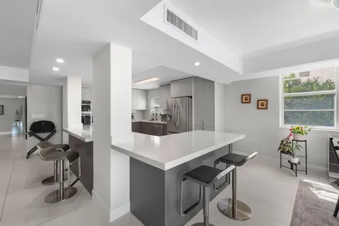 10180 W Bay Harbor Drive Bay Harbor Islands FL 33154