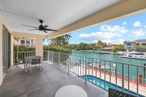 10180 W Bay Harbor Drive Bay Harbor Islands FL 33154