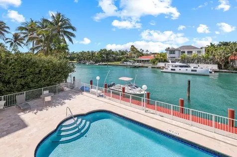 10180 W Bay Harbor Drive Bay Harbor Islands FL 33154