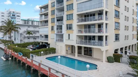 10180 W Bay Harbor Drive Bay Harbor Islands FL 33154