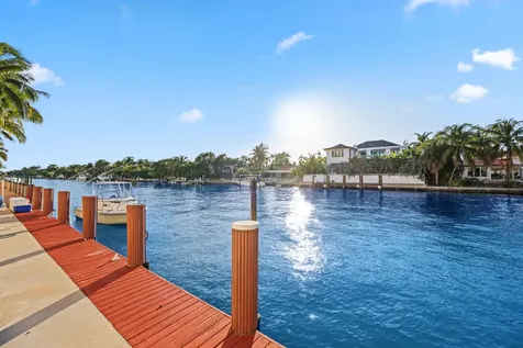 10180 W Bay Harbor Drive Bay Harbor Islands FL 33154