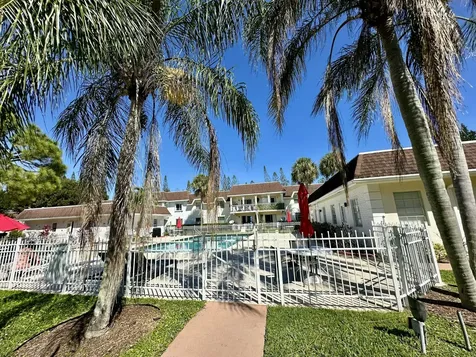 708 SE 2nd Avenue Deerfield Beach FL 33441