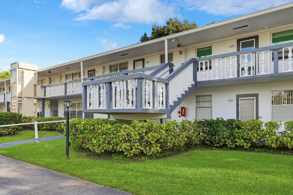231 Ventnor Q Deerfield Beach FL 33442