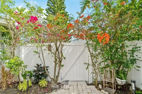 501 SW 8th Terrace Boca Raton FL 33486