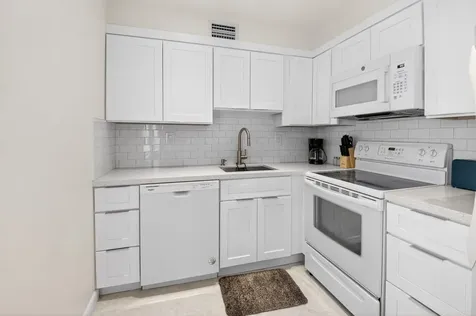 173 Flanders D Delray Beach FL 33484