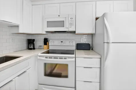 173 Flanders D Delray Beach FL 33484