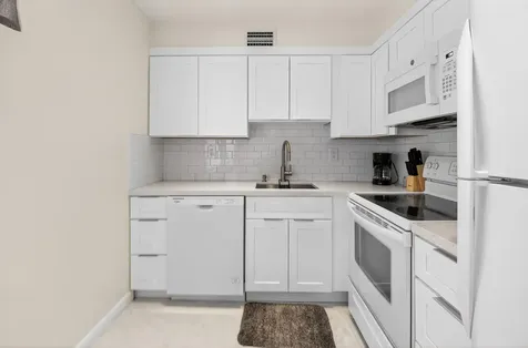 173 Flanders D Delray Beach FL 33484
