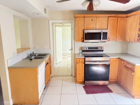 520 Seagrape Road Lantana FL 33462