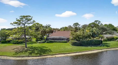 5000 Se Burning Tree Circle Stuart FL 34997