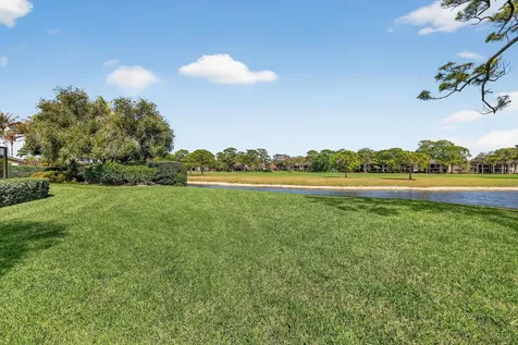 5000 Se Burning Tree Circle Stuart FL 34997