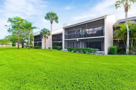 9440 Meadowood Drive Fort Pierce FL 34951