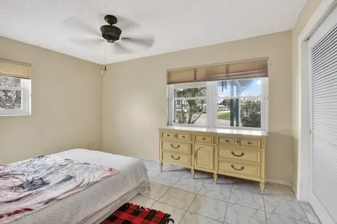 121 Nw 28th Court Pompano Beach FL 33064